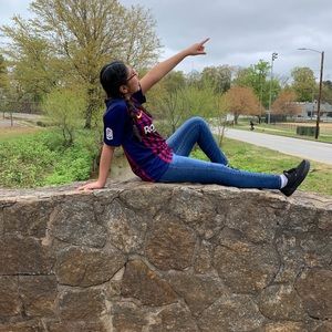 Meet your Posher, Reyna